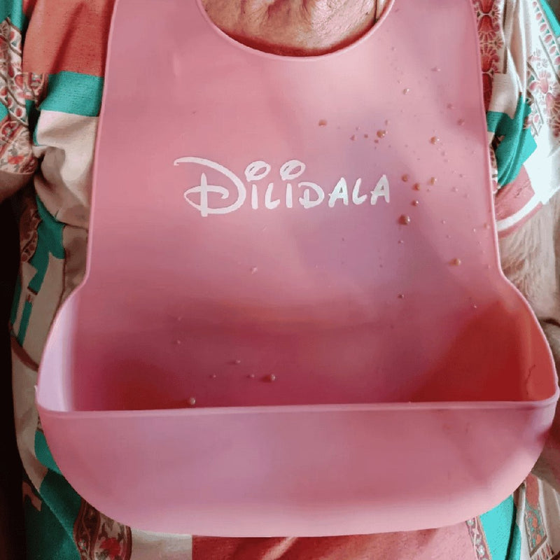 Dilidala Babador de Silicone Adulto com Bolso Impermeável - Pés Confortáveis